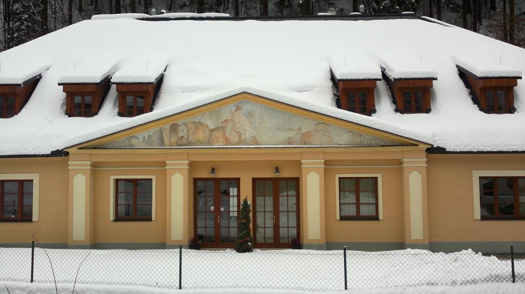 Apartmany Weissov Dom Банска-Штьявница Экстерьер фото