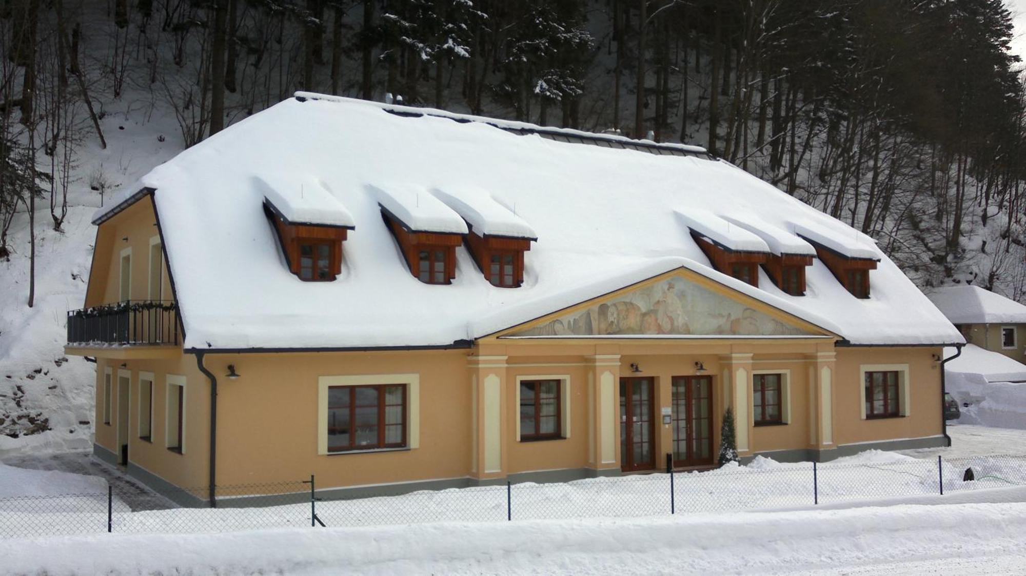 Apartmany Weissov Dom Банска-Штьявница Экстерьер фото