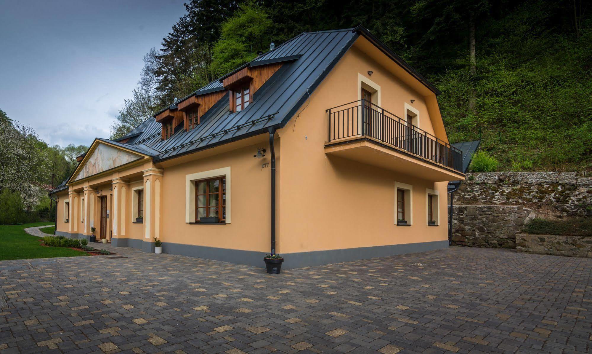 Apartmany Weissov Dom Банска-Штьявница Экстерьер фото