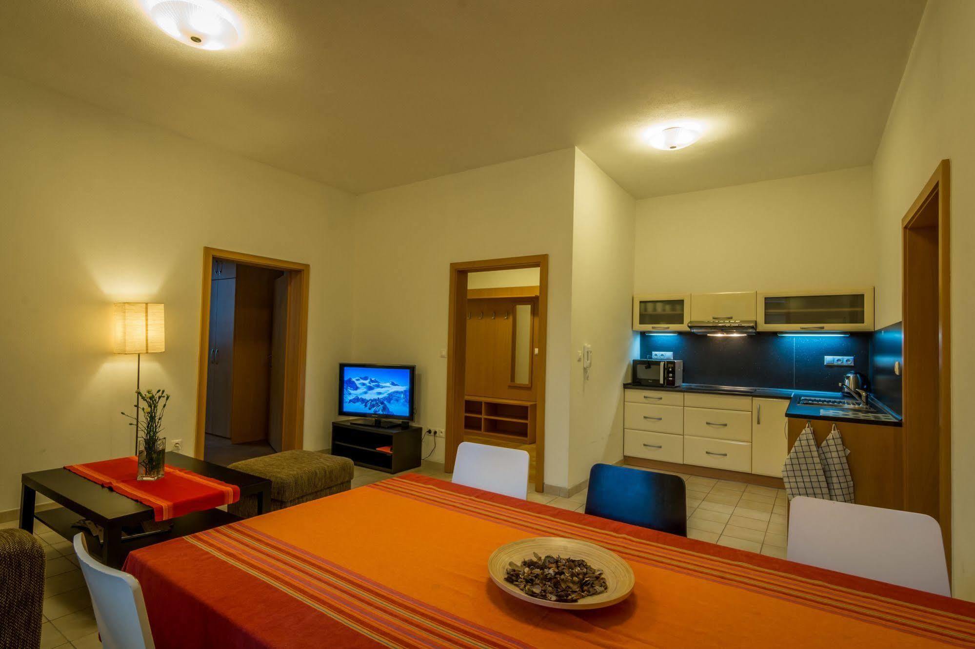 Apartmany Weissov Dom Банска-Штьявница Экстерьер фото